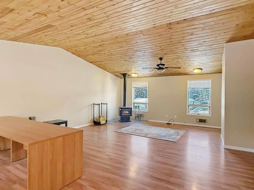 10653 105Th Avenue, Grande Cache, AB - Indoor Photo Showing Other Room