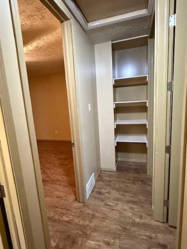 10323 98 Avenue, High Level, AB - Indoor Photo Showing Other Room