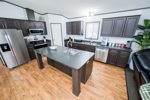 743046 Range Road 41 Range, Rural Grande Prairie No. 1, County Of, AB - Indoor Photo Showing Kitchen