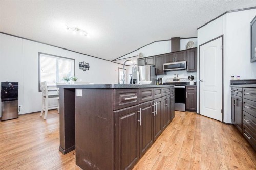 743046 Range Road 41 Range, Rural Grande Prairie No. 1, County Of, AB - Indoor Photo Showing Kitchen