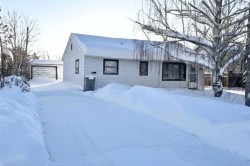 10113 111 Avenue  Grande Prairie, AB T8V 1T5