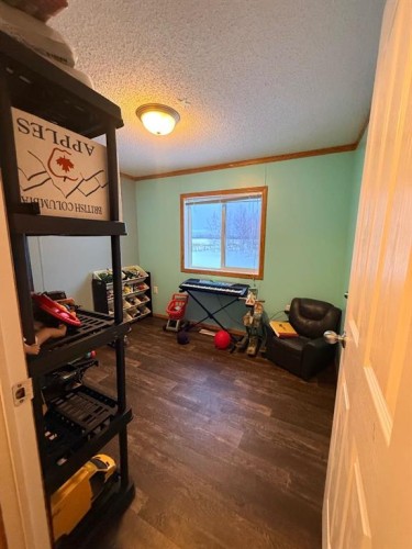 106243 Rge Rd 122, Rural Mackenzie County, AB - Indoor Photo Showing Other Room