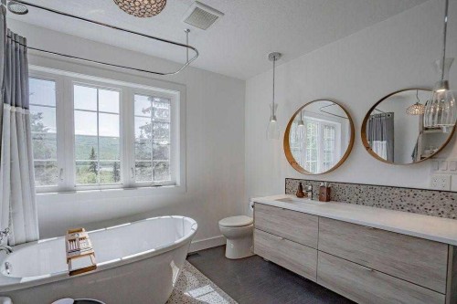 12809 92 Street, Peace River, AB - Indoor Photo Showing Bathroom