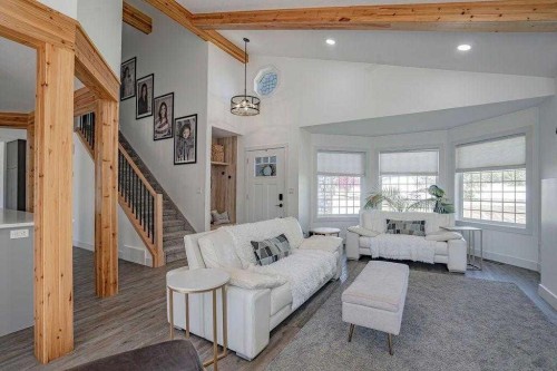 12809 92 Street, Peace River, AB - Indoor Photo Showing Living Room
