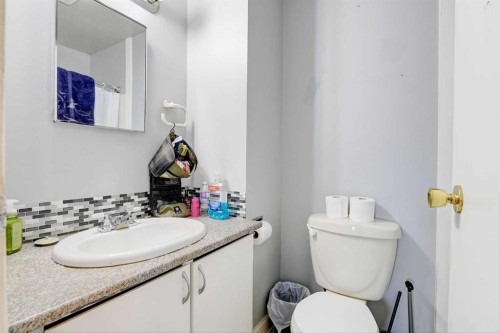 9809 98 Avenue, Sexsmith, AB - Indoor Photo Showing Bathroom