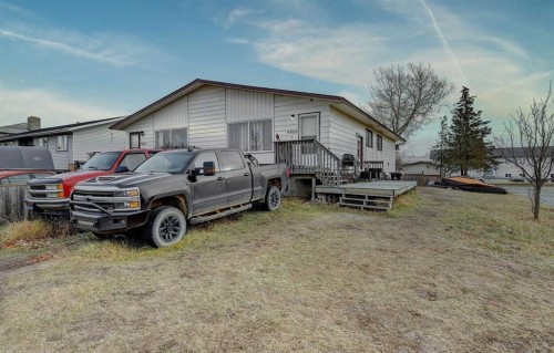 9809 98 Avenue, Sexsmith, AB - Outdoor