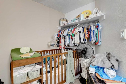 9809 98 Avenue, Sexsmith, AB - Indoor With Storage