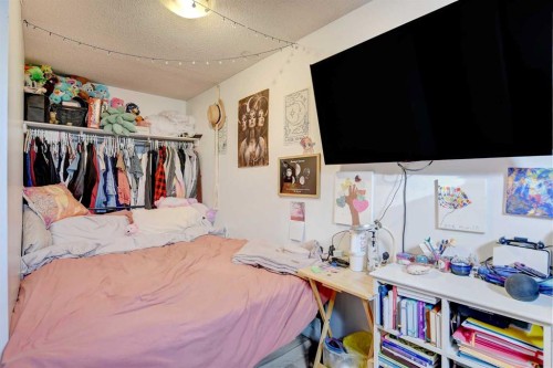 9809 98 Avenue, Sexsmith, AB - Indoor With Storage