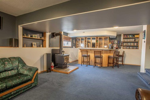 2 Bjornson Avenue, High Level, AB - Indoor