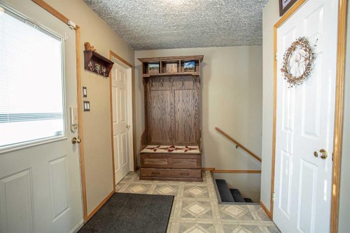 2 Bjornson Avenue, High Level, AB - Indoor Photo Showing Other Room
