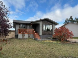 10334 105 Street  Hythe, AB T0H 2C0