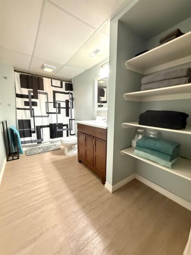 5801 49Th Street, High Prairie, AB - Indoor