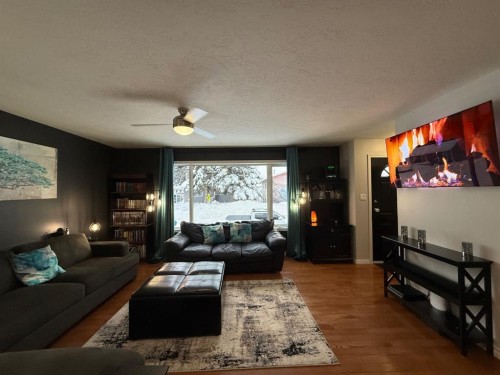 5801 49Th Street, High Prairie, AB - Indoor