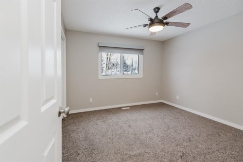 9713 75 Avenue, Grande Prairie, AB - Indoor Photo Showing Other Room