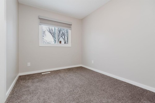 9713 75 Avenue, Grande Prairie, AB - Indoor Photo Showing Other Room