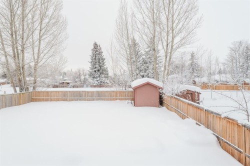 9713 75 Avenue, Grande Prairie, AB - Outdoor