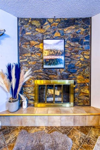 1122 6 Ave West, Beaverlodge, AB - Outdoor