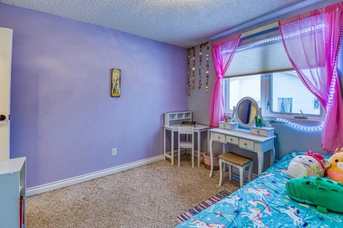 1122 6 Ave West, Beaverlodge, AB - Indoor