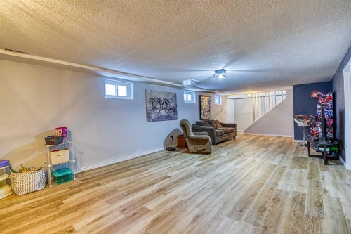 1122 6 Ave West, Beaverlodge, AB - Indoor