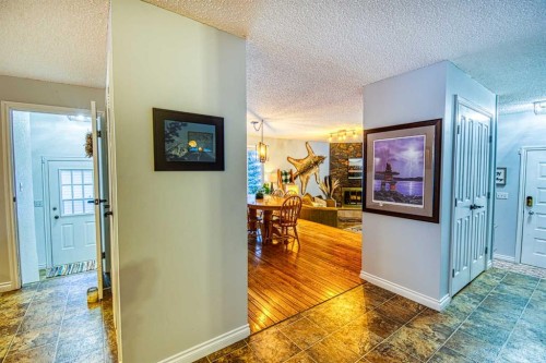 1122 6 Ave West, Beaverlodge, AB - Indoor Photo Showing Other Room