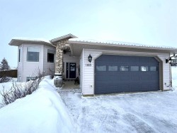 1103 Stacey Drive  Beaverlodge, AB T0H 0C0