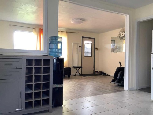 4916-58 Avenue, High Prairie, AB - Indoor
