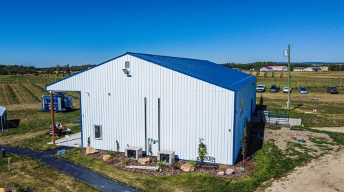 705068 82 Range, Wembley, AB 