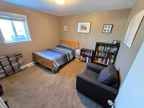 9 Rue Lavoie, St. Isidore, AB - Indoor Photo Showing Bedroom