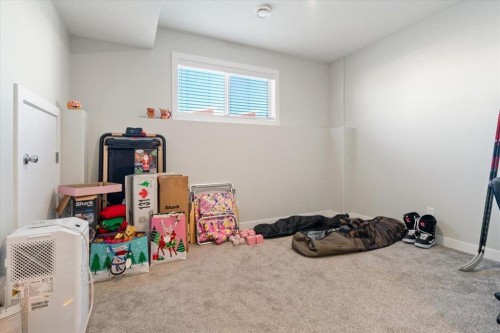 9601 114 Avenue, Clairmont, AB - Indoor