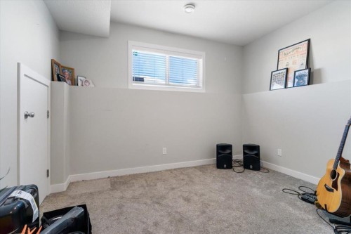 9601 114 Avenue, Clairmont, AB - Indoor