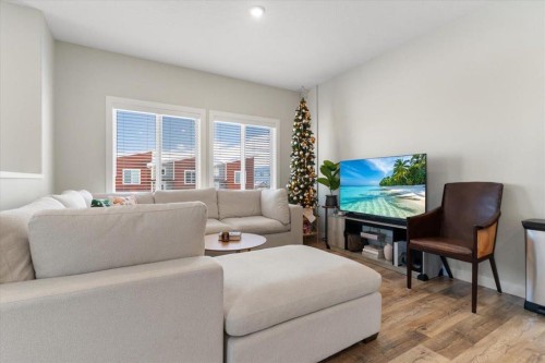 9601 114 Avenue, Clairmont, AB - Indoor