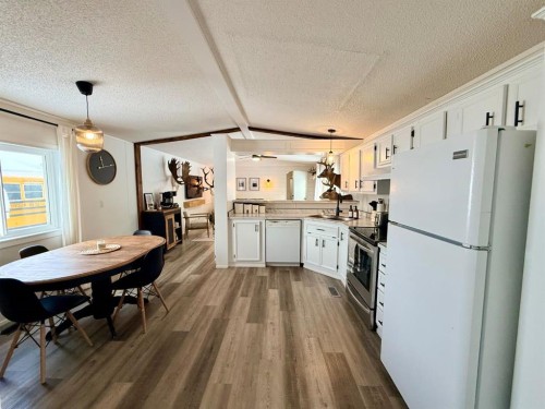 10309 103 Ave, La Crete, AB - Indoor