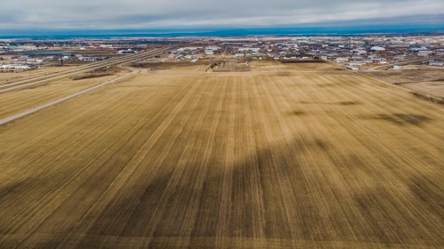 9300 69 Avenue, Clairmont, AB 