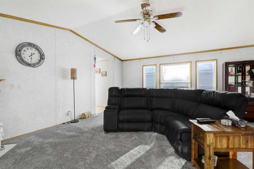12134 97B Street, Grande Prairie, AB - Indoor Photo Showing Living Room