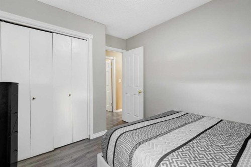 12129 94A Street, Grande Prairie, AB - Indoor Photo Showing Bedroom