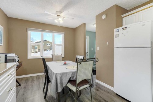 12129 94A Street, Grande Prairie, AB - Indoor Photo Showing Dining Room
