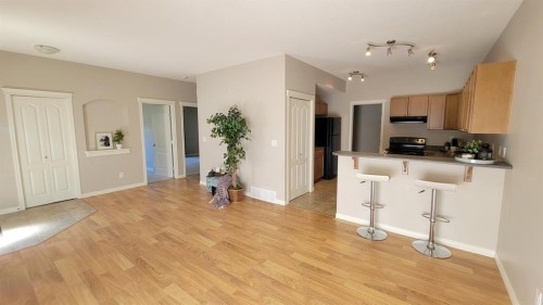 101C-8640 103 Avenue, Grande Prairie, AB - Indoor Photo Showing Kitchen