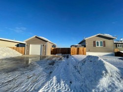 61 Deerglen Mobile Home Park  High Level, AB T0H 1Z0