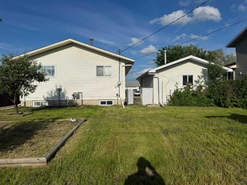 4317 54 Street, Grimshaw, AB - Outdoor