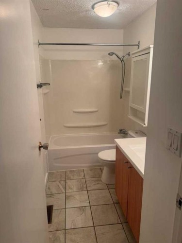 4317 54 Street, Grimshaw, AB - Indoor Photo Showing Bathroom