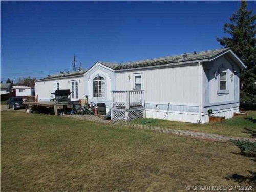 902 2B Street Se, Manning, AB - Outdoor