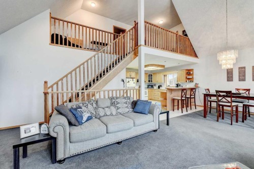 10816 Stern Cres, Grande Cache, AB - Indoor Photo Showing Living Room