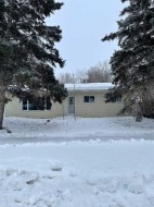 10307 102 Street  High Level, AB T0H 1Z0