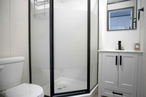106157 Range Road 142, Rural Mackenzie County, AB - Indoor Photo Showing Bathroom