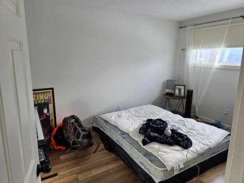 10853 99 Avenue, Grande Cache, AB - Indoor Photo Showing Bedroom