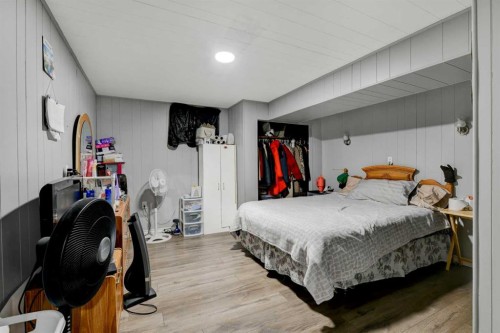 5204 48 Street, Valleyview, AB - Indoor Photo Showing Bedroom