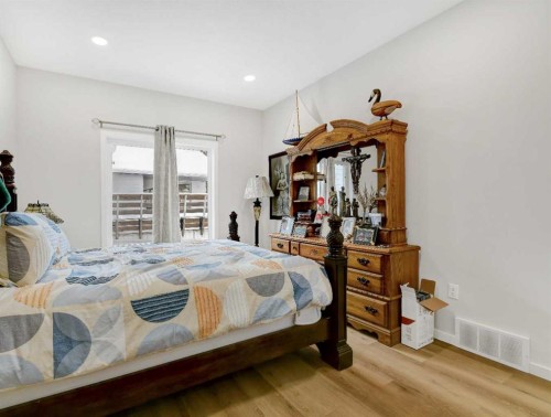 5206 48 Street, Valleyview, AB - Indoor Photo Showing Bedroom