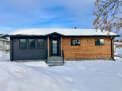 11400 105 Avenue, Fairview, AB - Outdoor