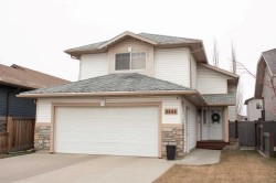 8846 72 Avenue  Grande Prairie, AB T8X 0E5