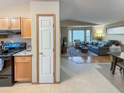 9002 63 Avenue, Grande Prairie, AB - Indoor